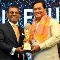 அசாம் முதல்வர் சர்பானந்தா சோனோவாலுக்கு அரசியலுக்கான டாக்டர் சியாமா பிரசாத் முகர்ஜி விருது 2020 வழங்கப்பட்டது.